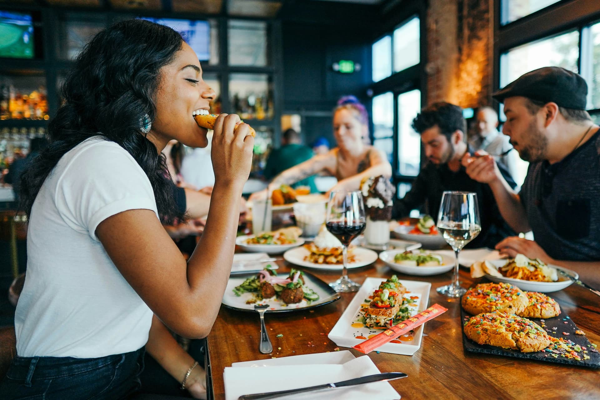 Wnętrze sali prywatnej w restauracji ESTRA